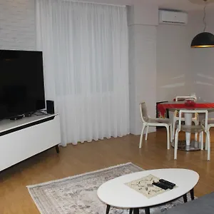 Luxury Blloku Appartamento Tirana