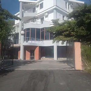  Отель Moris